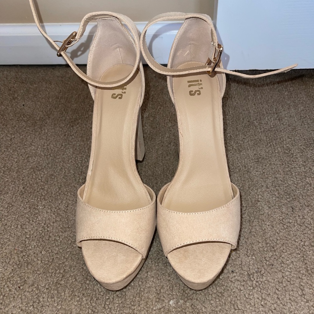 Nude chunky heels